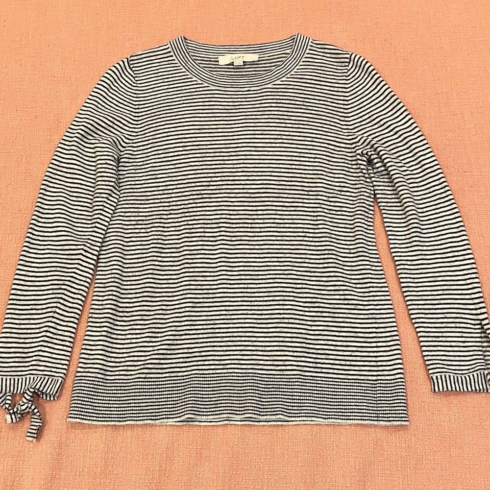 Loft Wool Blend Black White Striped Knit Top Wm’s Medium